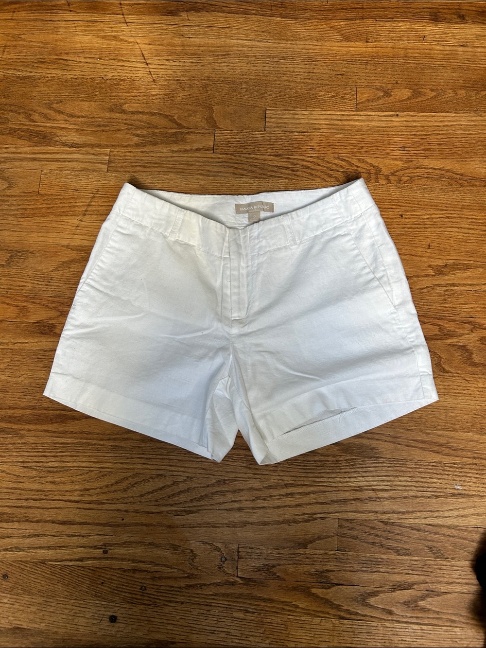 Banana Republic White Cuffed Linen-Blend Women's Shorts